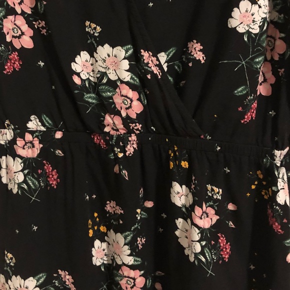 H&M DIVIDED black floral mini dress - Picture 4 of 9
